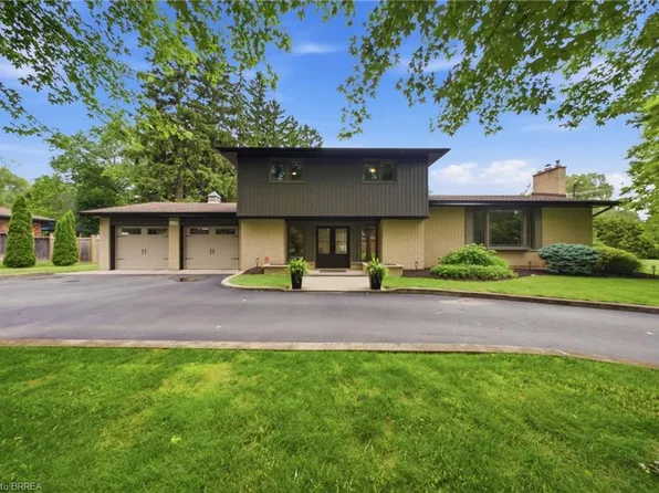 17 Pleasant Cres, Brant, ON N3T 1S3