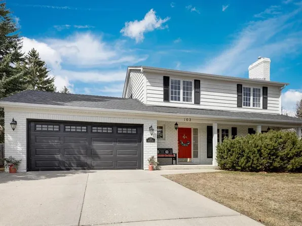 103 E Pump Hill Pl SW, Calgary, AB T2V 4C6