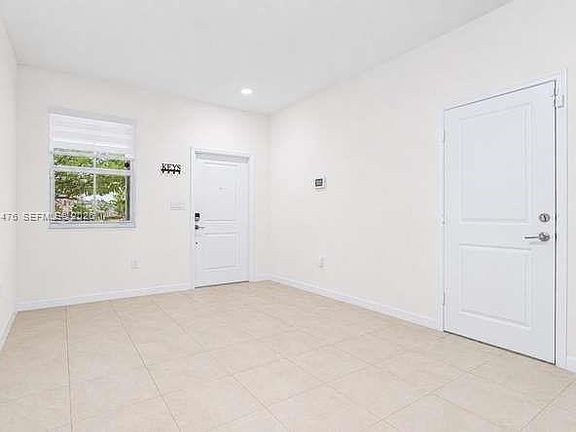 2nd image of 1020 SE 26th Ter