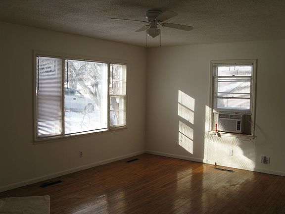 2nd image of 2923 N 42nd St