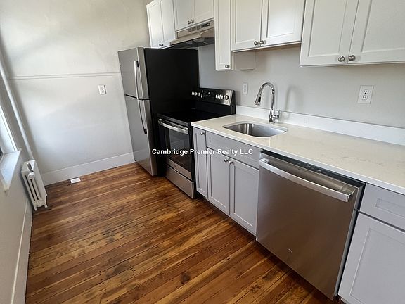 4th image of 1105 Mass Ave
