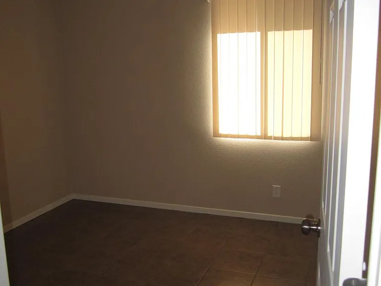 4162 Canal St — Photo 9
