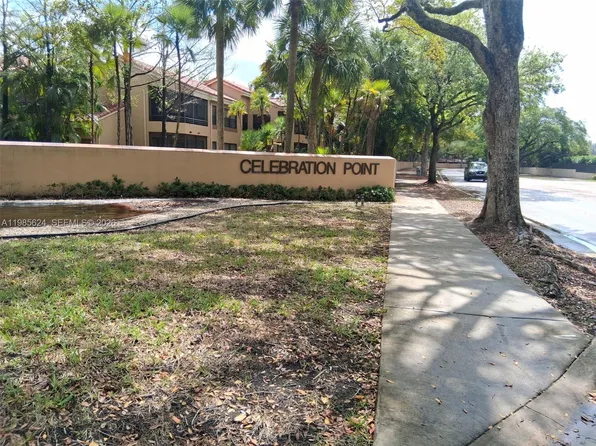 15495 N Miami Lakeway N #207, Hialeah, FL 33014