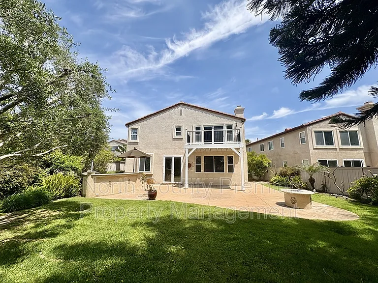 6071 Paseo Pradera — Photo 4