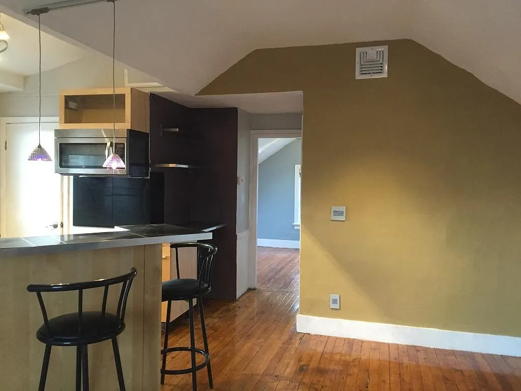 12 Africa St — Photo 4