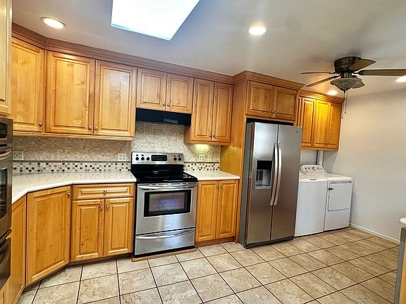 5th image of 1225 N Granada Ave APT 33