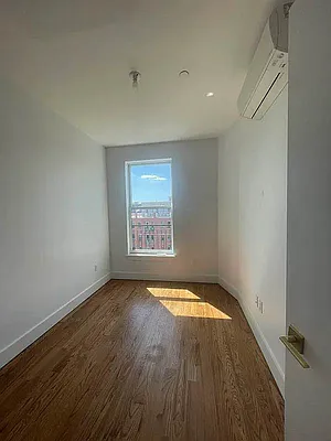 Rented by Artur Gutman, LREB | media 8