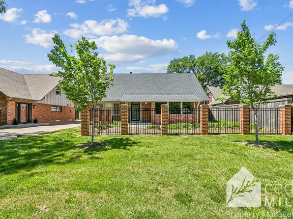 125 S Oakwood Ave, Wichita, KS 67218