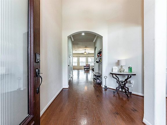4th image of 2227 Daroca Dr