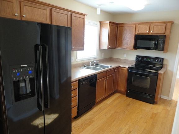 5th image of 3942 Bluestem Dr