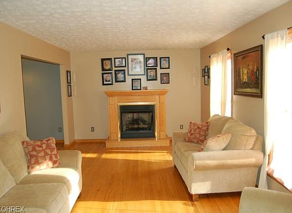 2nd image of 3451 Almerinda Dr