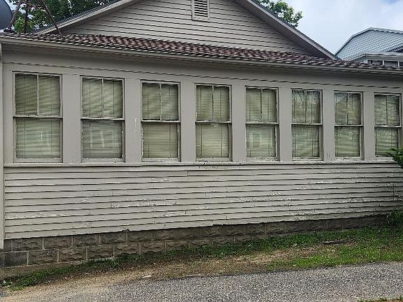 4th image of 26 Island Avenue