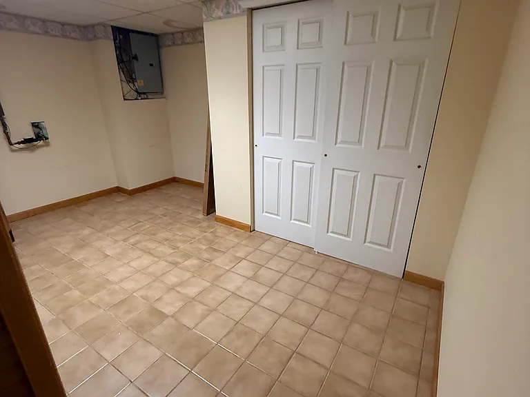 155 Liberty Dr — Photo 23