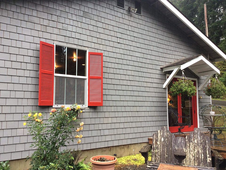 1st image of 82 Lakeview Dr