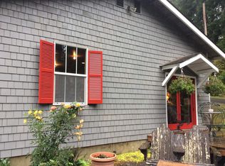 82 Lakeview Dr, Amanda Park, WA 98526