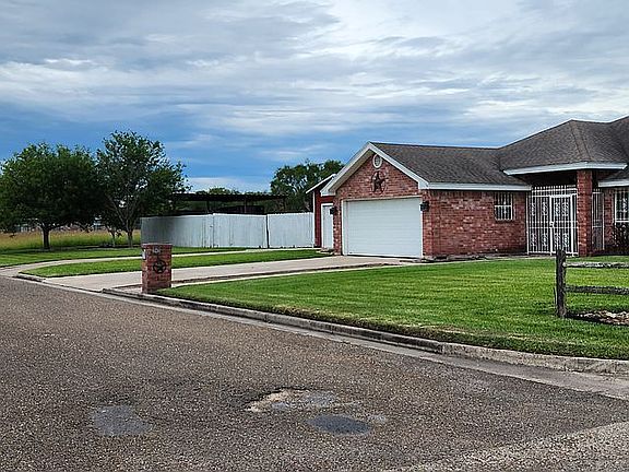 4th image of 245 Austin Dr