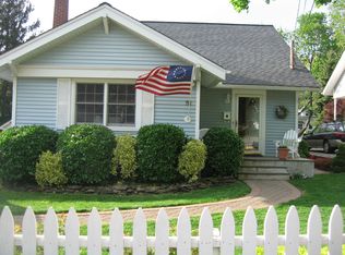 51 Oakland St, Huntington, NY