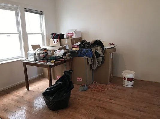 Rented by Premier Metro Realty Corp | media 34