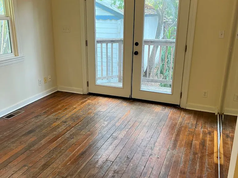 221 Wilson St — Photo 12