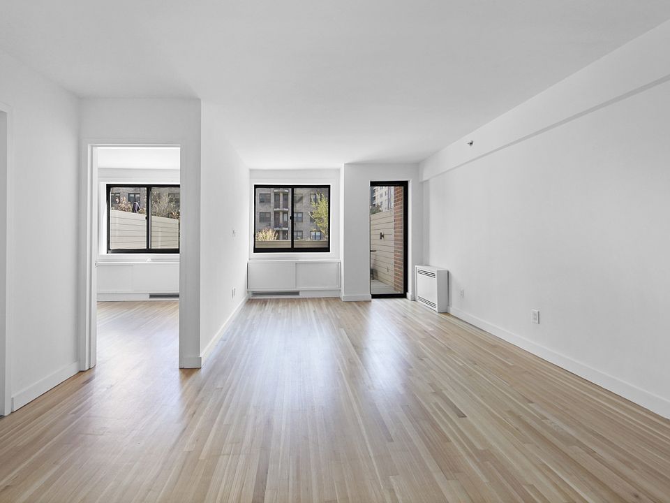 1st image of 101 W 15th St APT 210