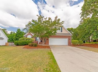 1110 Magnolia Dr, Aberdeen, NC 28315