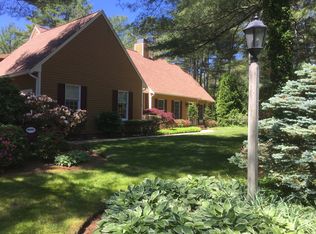 19 Glory Ln, East Falmouth, MA 02536