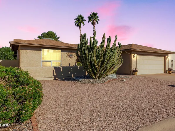 26433 S NEW TOWN Drive, Sun Lakes, AZ 85248