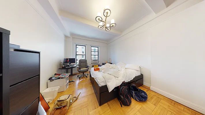 Rented by Bond New York | media 21