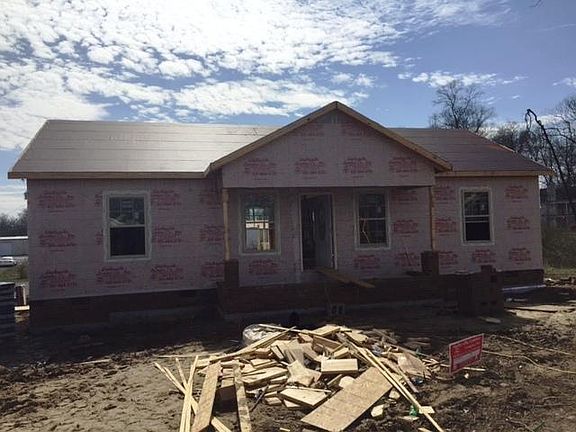 3rd image of 109 Diane Dr Lot 12