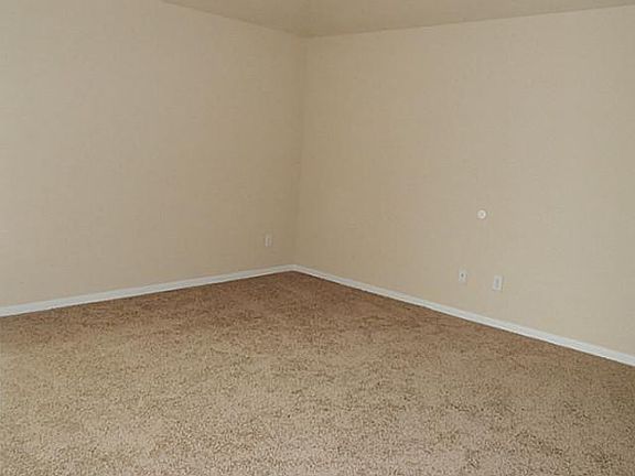 5th image of 5125 Glen Eden Dr