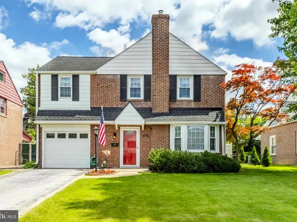 213 Oxford Hill Ln, Havertown, PA 19083