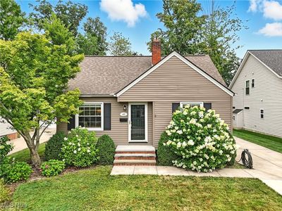 469 Canterbury Rd, Bay Village, OH, 44140