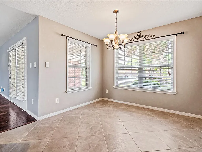 3709 Seleste Dr — Photo 8