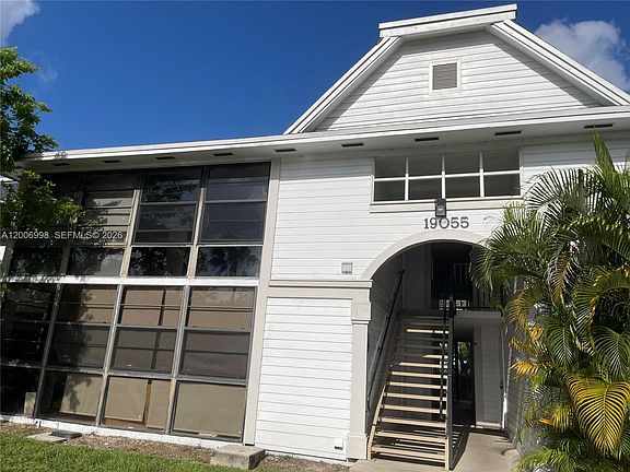 4th image of 19055 NW 62nd Ave APT 205