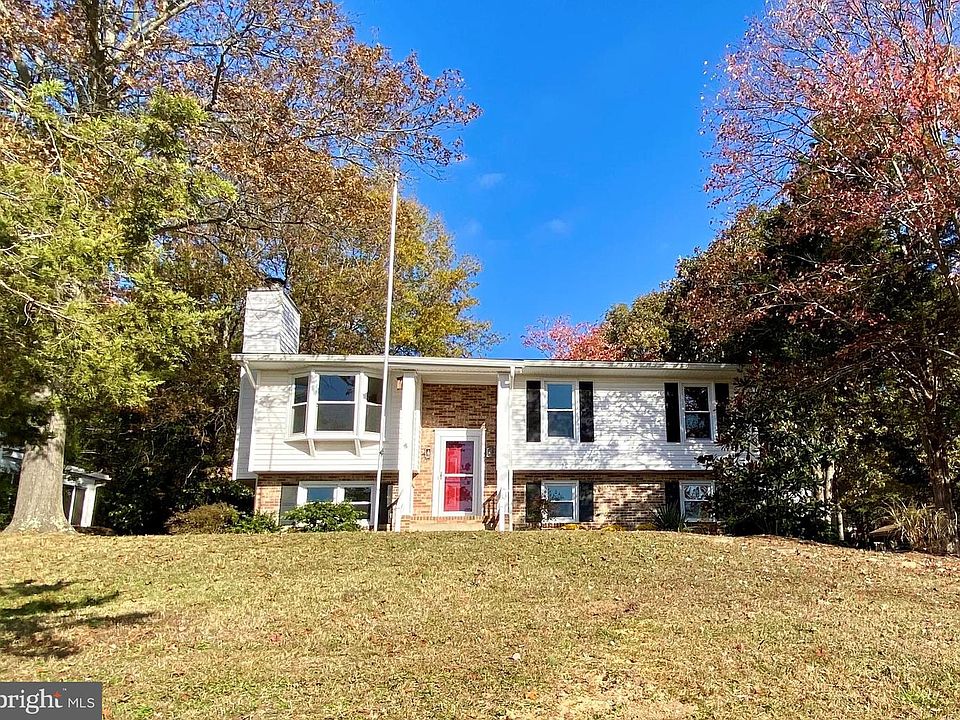 1st image of 10300 Meadowview Dr