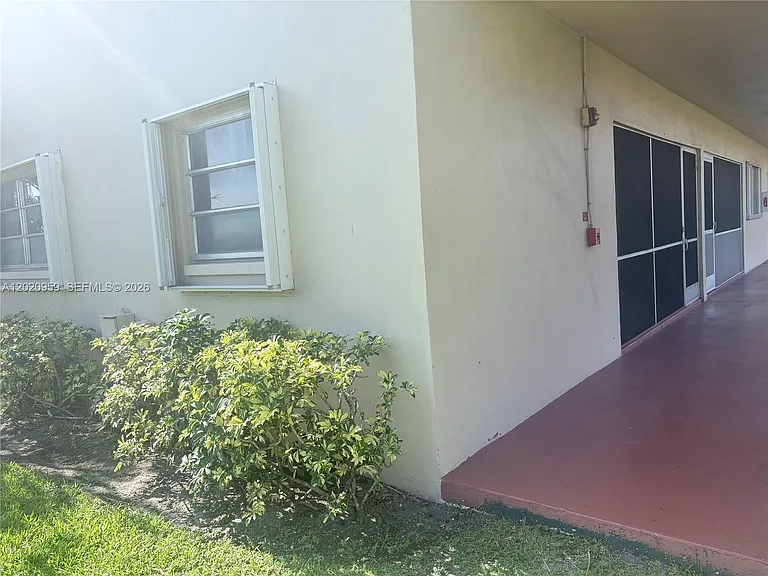 5300 Washington St #R101 — Photo 10