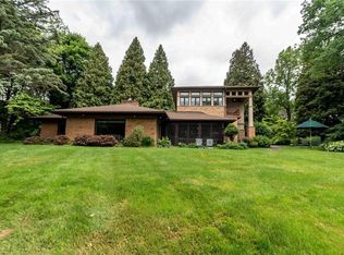 339 Embury Rd, Rochester, NY 14625