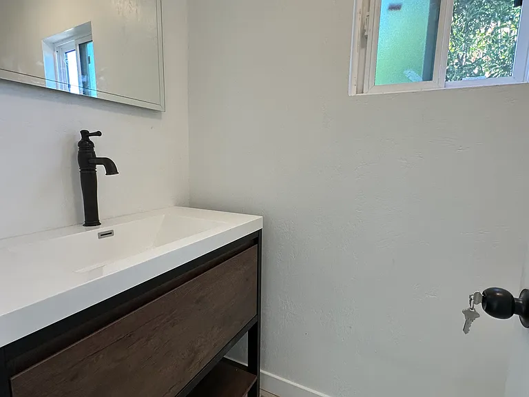 415 E Norton St — Photo 15