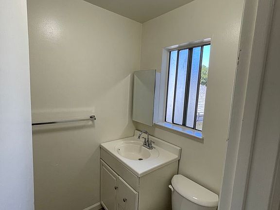 5th image of 3351 Richmond Blvd #9