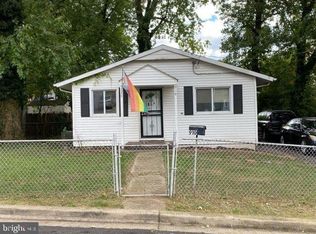 910 Elfin Ave, Capitol Heights, MD