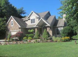 1977 Johns Rd, Clinton, OH 44216