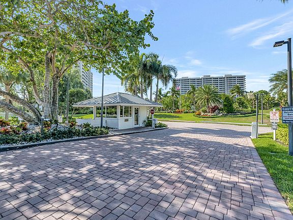 2nd image of 4501 N Ocean Boulevard #3