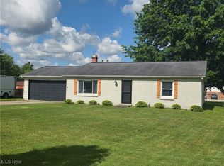 221 S Elm St, Jefferson, OH 44047