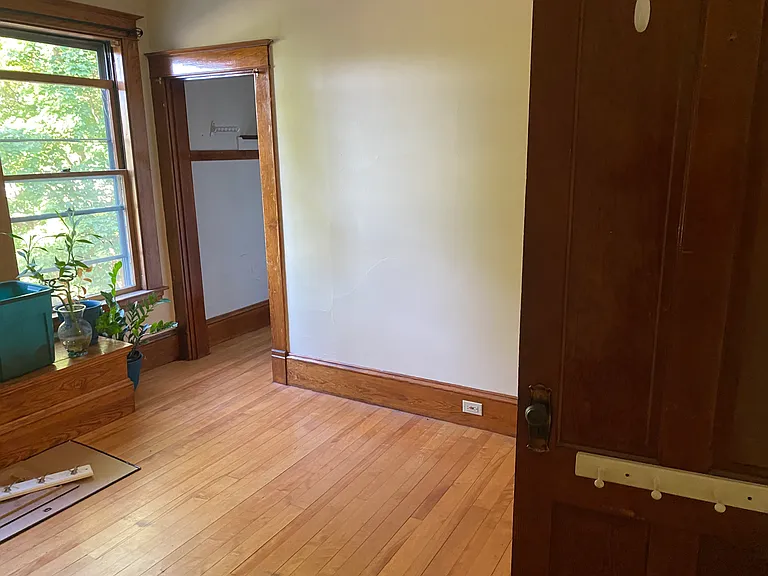 22 Maplewood Ter #2 — Photo 3