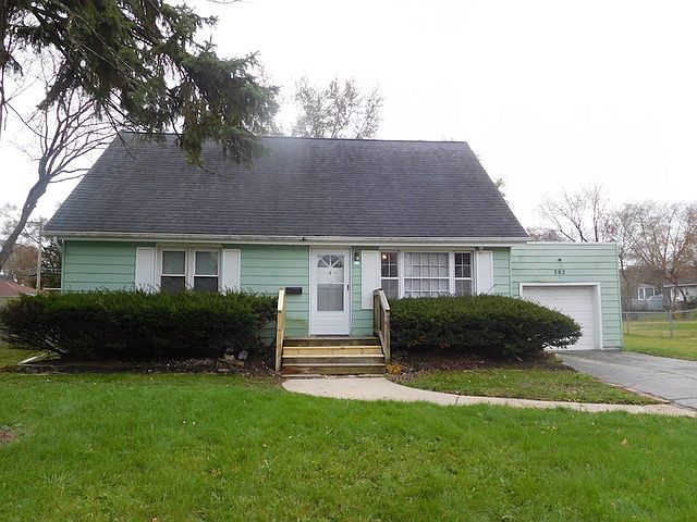 1st image of 302 Lakelawn Blvd