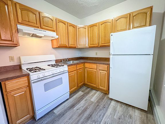 5th image of 26 Congress St APT 102