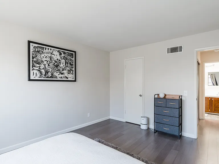 4656 Alabama St — Photo 9