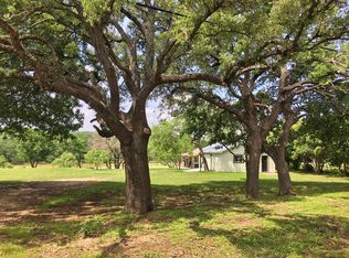 1979 Arcadia Loop, Kerrville, TX 78028