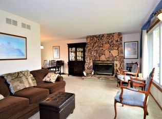 5245 W 136th Pl, Crestwood, IL 60445