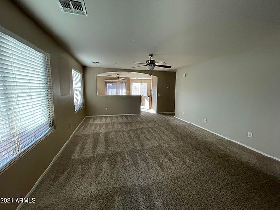 3rd image of 806 S 111th Dr